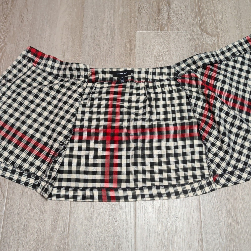 Who What Wear Mini Wrap Skirt Womens 2 Black Red Plaid Button Up Academia 28x17 - Picture 3 of 7